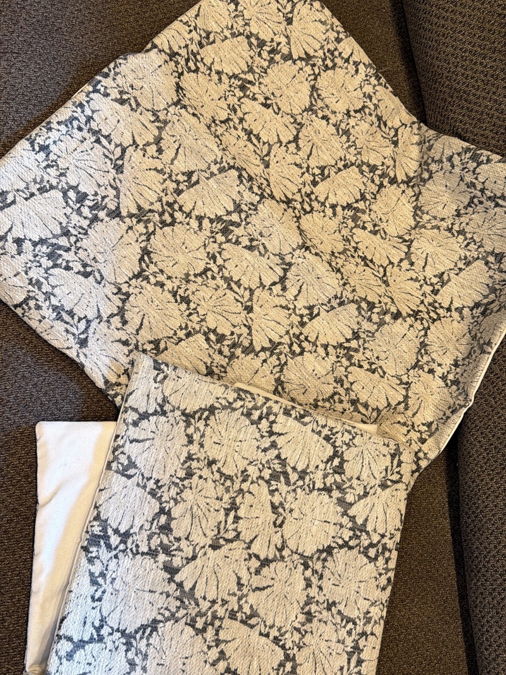 Set of 2 24x24” pillow covers